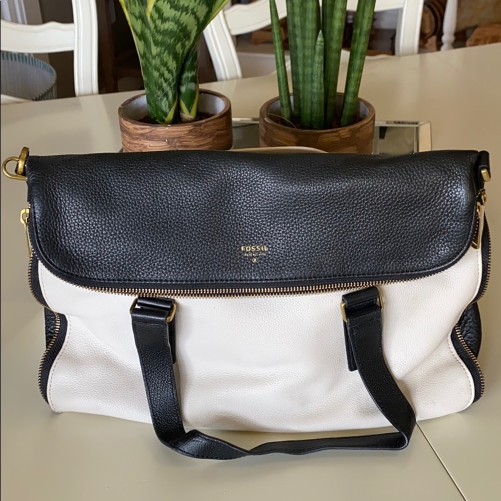 Fossil Handbag - Picture 2 of 7